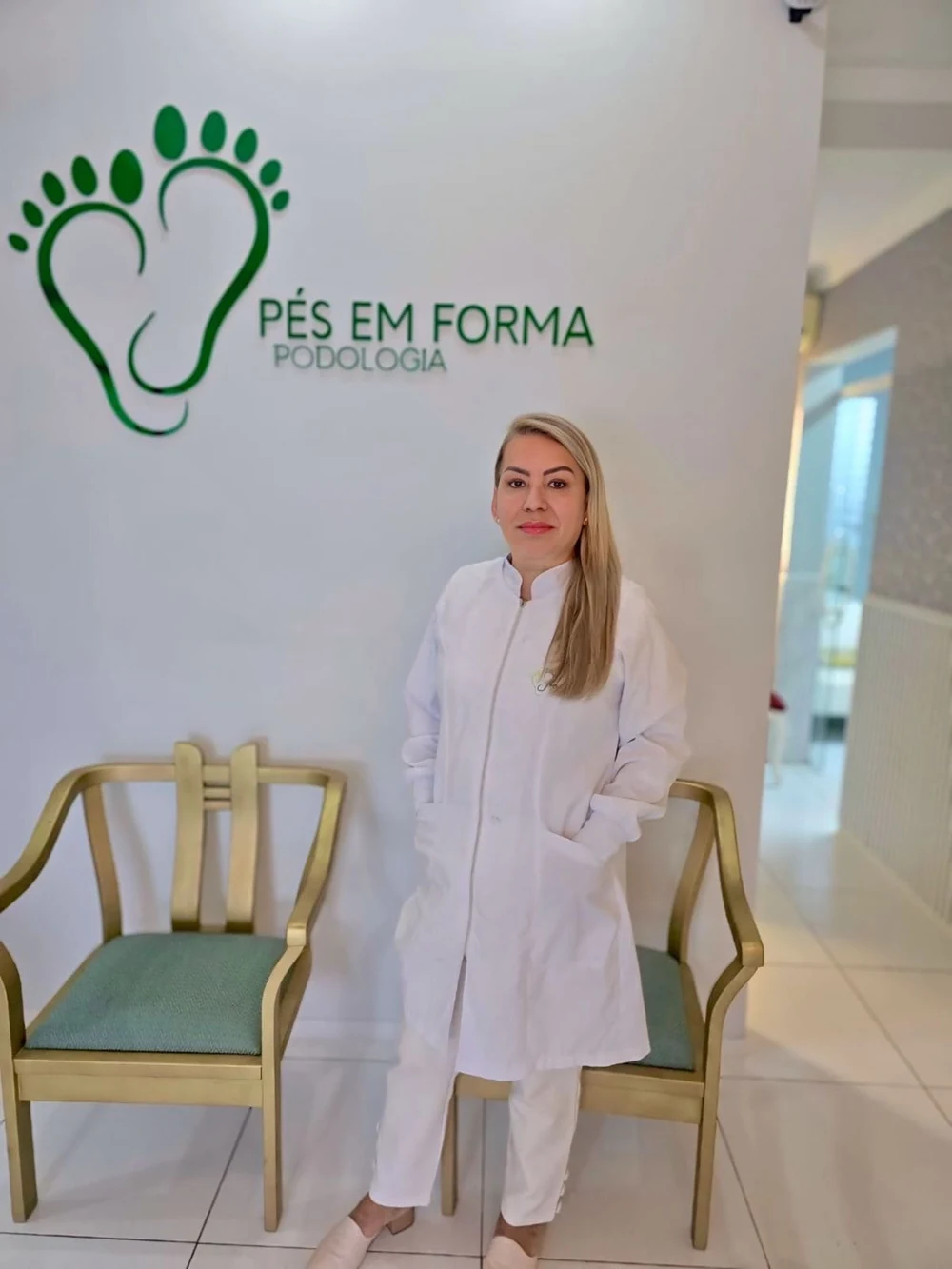 Ivone na Pés em Forma